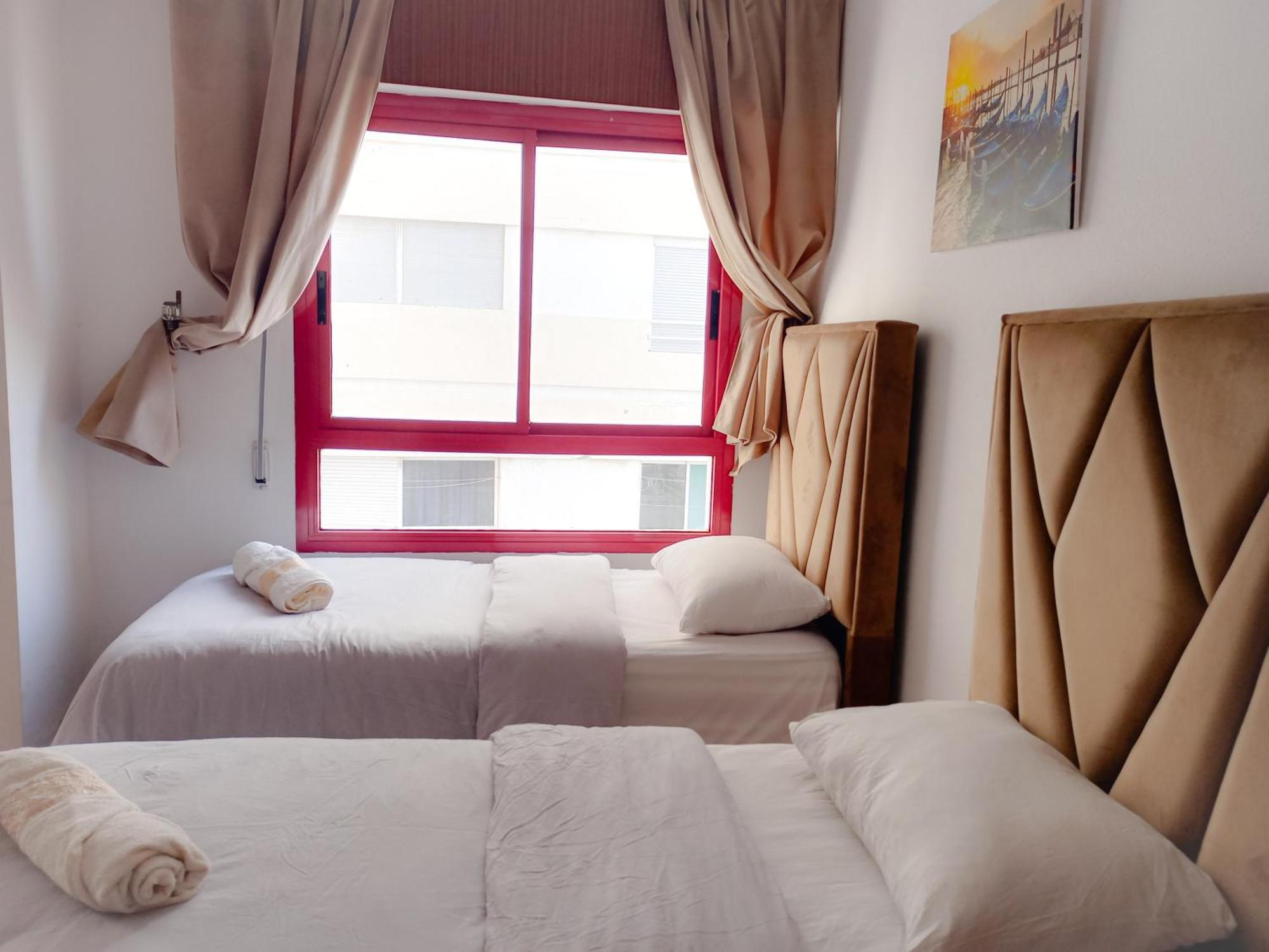 Appartement A Malabata En Face Centre Commercial Megarama & La Gare De Tgv M2 Tanger Exterior foto