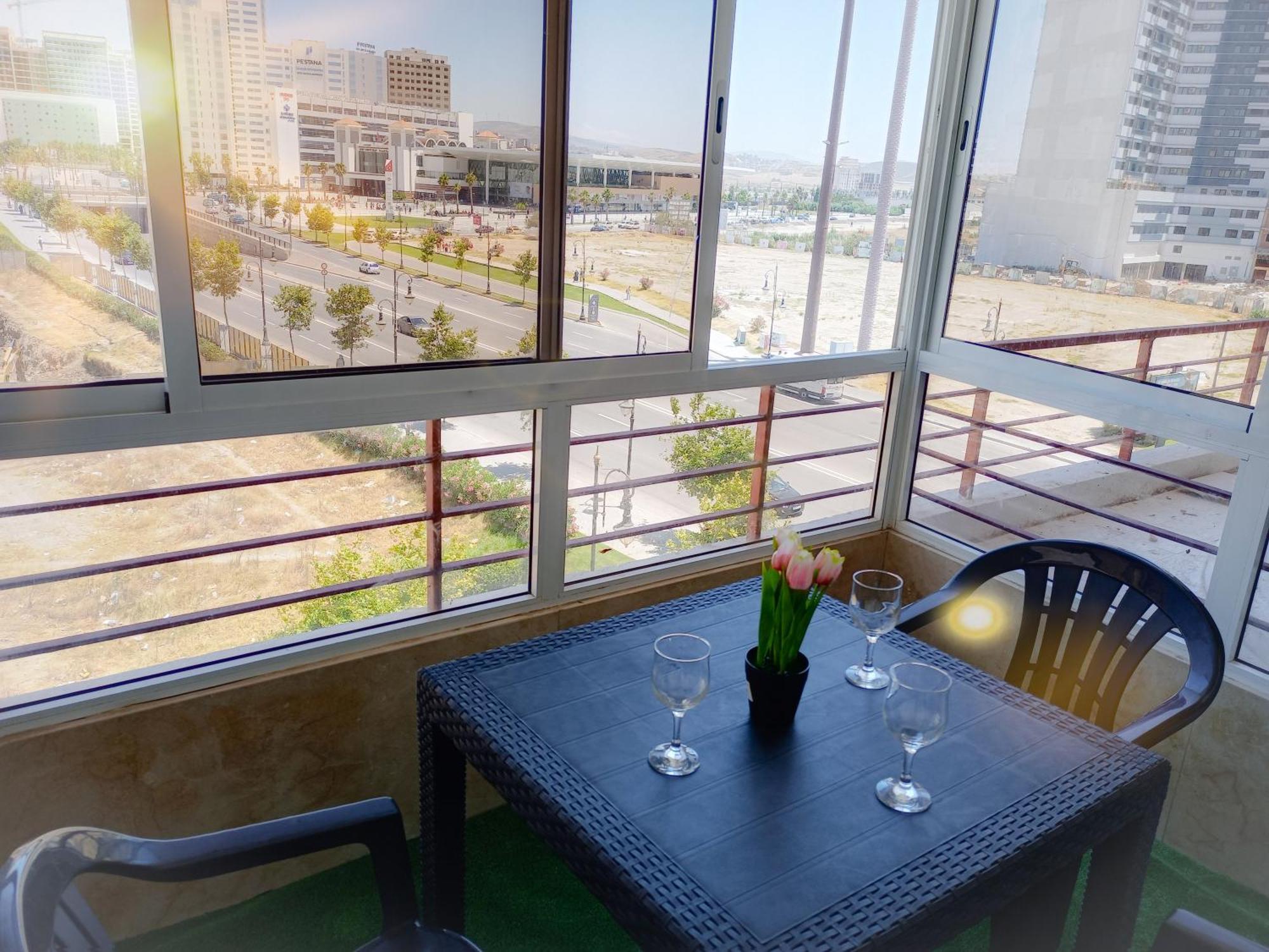 Appartement A Malabata En Face Centre Commercial Megarama & La Gare De Tgv M2 Tanger Exterior foto